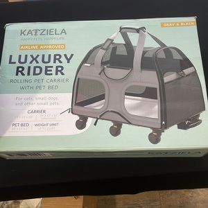 Never used ! Perfect for plane travels